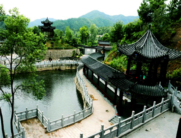中頻爐鑄造、智能制造，創(chuàng)新驅(qū)動
